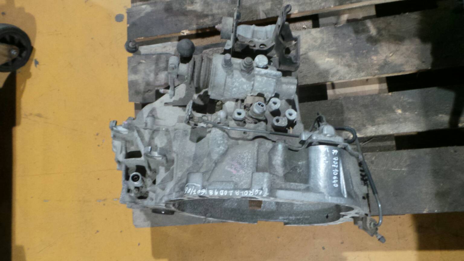 Manual gearbox TOYOTA COROLLA (_E11_) 70710640 BParts