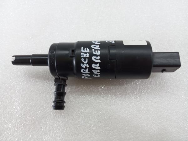 Washer pump – Porsche 911 Convertible (996) 3.4 Carrera 4 (1997-1999)