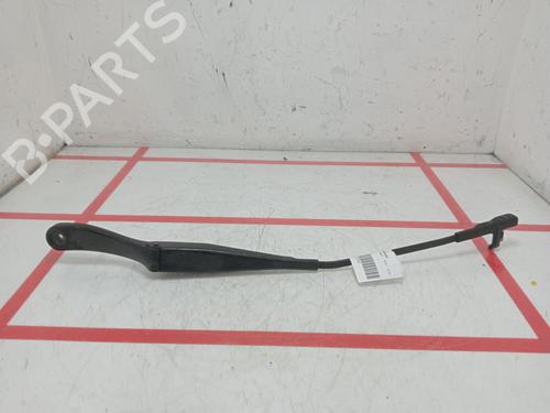 front-windshield-wiper-arm-alfa-romeo-159-939_-2005-2006-2007-2008-2009-2010-2011-2012-32234772 main image