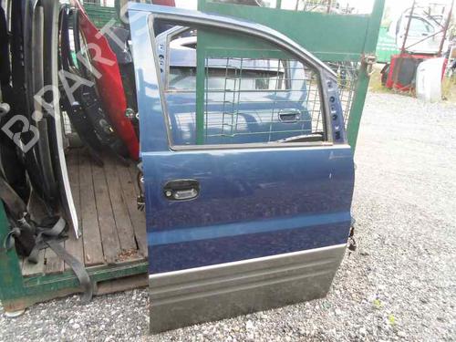 Right front door HYUNDAI H-1 / STAREX Bus (A1) 2.5 TD 4WD 639788 |