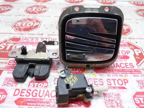 Used Tailgate handle SEAT LEON (1M1) 1.6 16 V (105 hp) 7387422