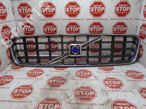 Used Grille VOLVO XC90 I (275) D5 AWD (163 hp) 7360972