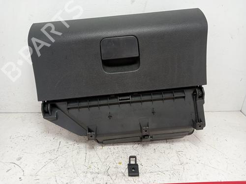 Used Glove box VW POLO (9N_, 9A_) 1.4 TDI (80 hp) 15950442
