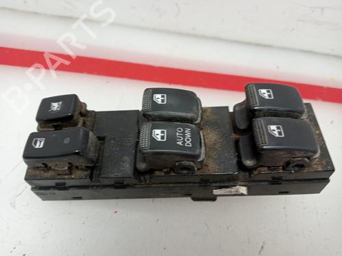 Left front window switch KIA SPORTAGE II (JE_, KM_) 2.0 CRDi 4WD | BP15947869I27
