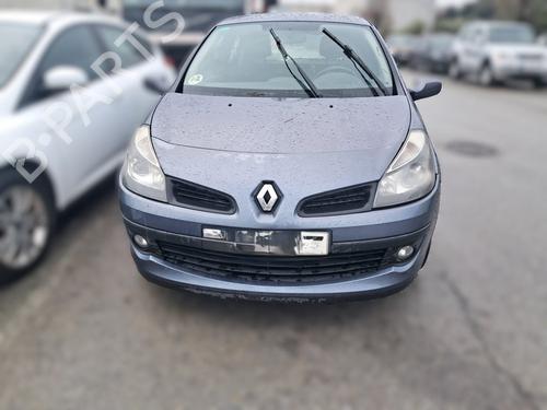 Used Front bumper RENAULT CLIO III (BR0/1, CR0/1) [2005-2014]  31611380