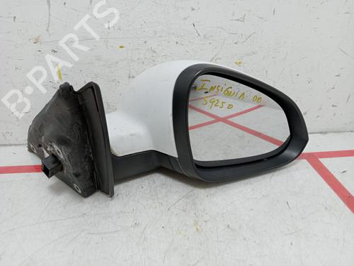 Used Right mirror OPEL INSIGNIA A (G09) [2008-2017]  31611357