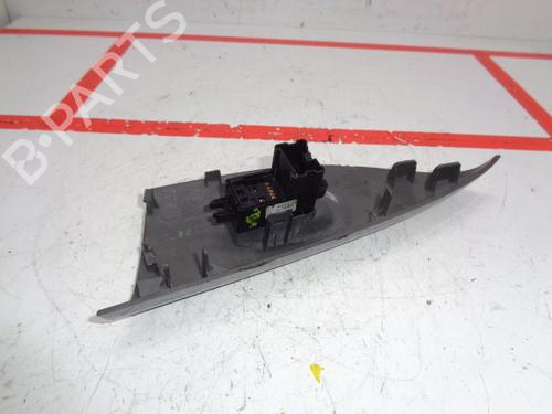 Right front window switch NISSAN JUKE (F15) 1.5 dCi | BP9445663I26 