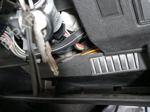 Used Ignition barrel VW POLO Coupe (86C, 80) 1.3 (75 hp) 32420627