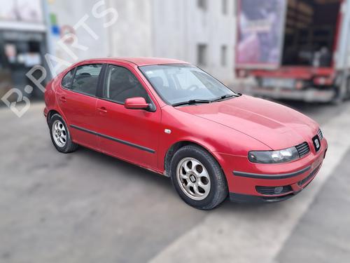 Used Warning switch SEAT LEON (1M1) [1999-2006]  32721783