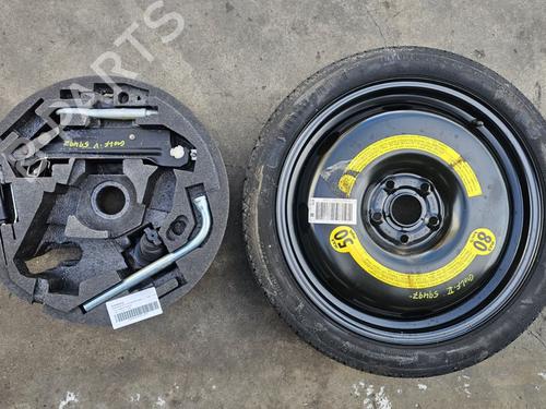 Used Jack Kit VW GOLF V (1K1) [2003-2010]  32258534