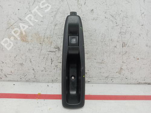 Used Right rear window switch RENAULT CLIO IV (BH_) [2012-2021]  29073913