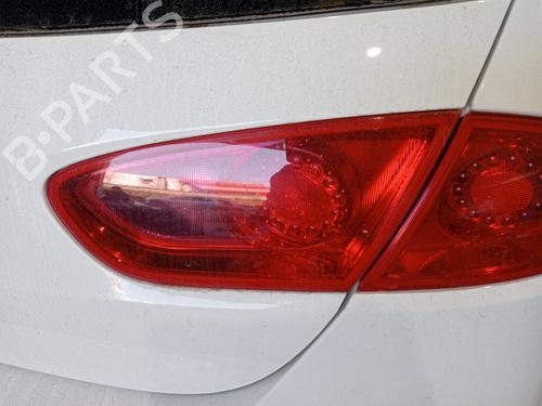 right-tailgate-light-seat-leon-1p1-2005-2006-2007-2008-2009-2010-2011-2012-2013-33957256 main image