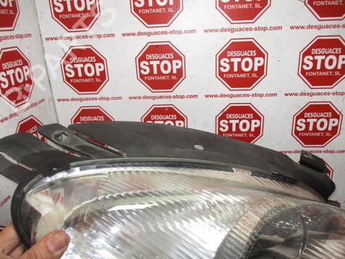 Right headlight CITROËN XSARA PICASSO (N68) 2.0 HDi | BP7574586C29 