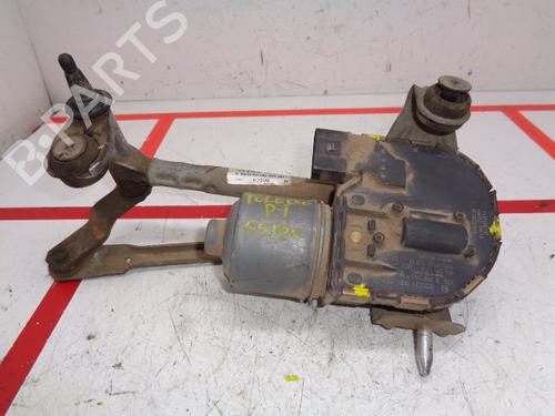 Used Front wiper motor SEAT TOLEDO III (5P2) [2004-2009]  15935262