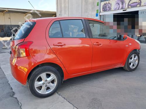 Left front window switch TOYOTA YARIS (_P9_) 1.4 D-4D (NLP90_, NLP90R) | BP15948069I27