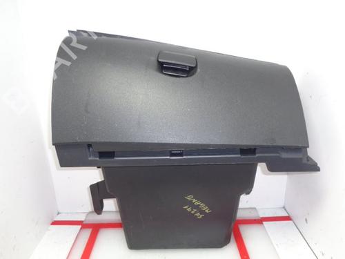 Used Glove box RENAULT MEGANE III Grandtour (KZ0/1) [2008-2016]  15930467