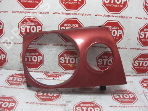 Used Right headlight NISSAN TERRANO II (R20) 2.7 TDi 4WD (125 hp) 7324494