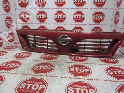 Used Grille NISSAN ALMERA I (N15) 2.0 D (75 hp) 7343997