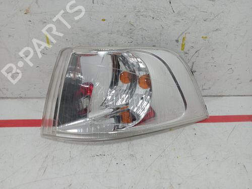 Clignotant avant gauche VOLVO S40 I (644) 1.8 LPG (122 hp) 31982291