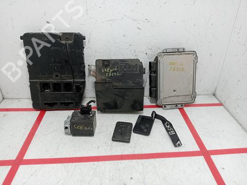 Used Engine control unit (ECU) Engine control unit (ECU) RENAULT SCÉNIC II (JM0/1_) [2003-2010] 20975421 20975421