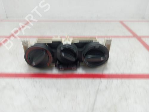 Used Climate control Climate control 36699245 36699245