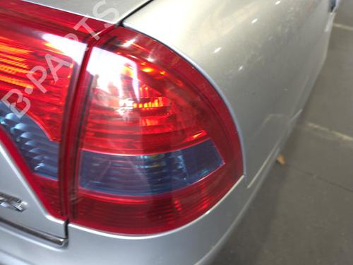 Piloto trasero derecho Piloto trasero derecho CITROËN C5 I (DC_) 2.0 16V HPi (DCRLZB) (140 hp) 37405359 37405359