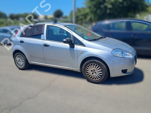 Retrovisor direito Retrovisor direito FIAT GRANDE PUNTO (199_) 1.4 16V (199BXG1B, 199AXG1B) (95 hp) 35978731 35978731