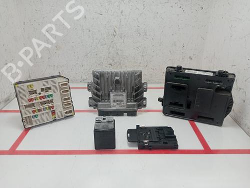 Used Engine control unit (ECU) RENAULT MEGANE III Hatchback (BZ0/1_, B3_) 1.5 dCi (86 hp) 28078835