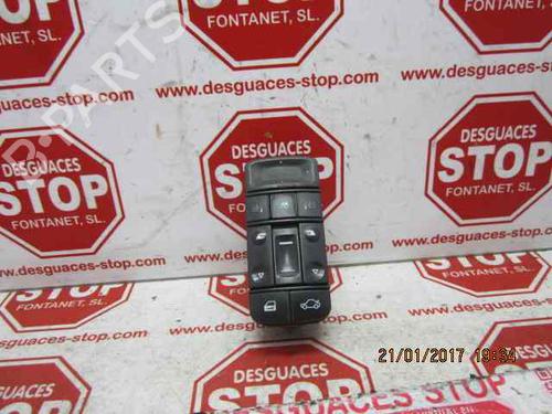 Used Left front window switch OPEL VECTRA C (Z02) [2002-2009]  7383884