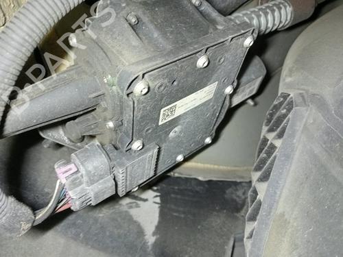 Used Electric handbrake OPEL ASTRA J (P10) 1.6 Turbo (68) (180 hp) 32139625