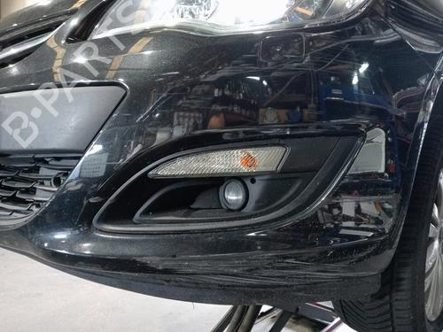 Used Left front fog light Left front fog light 38000836 38000836