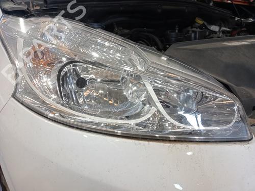 Used Right headlight Right headlight PEUGEOT 208 I (CA_, CC_) [2012-2021] 33852485 33852485