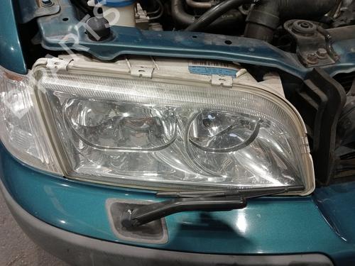 Used Right headlight VOLVO S40 I (644) 2.0 T (160 hp) 32095410