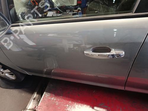 Used Left front door Left front door 37595053 37595053
