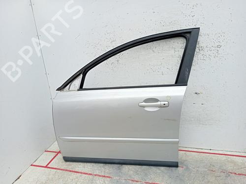 Used Left front door VOLVO V50 (545) 2.0 D (136 hp) 24642156