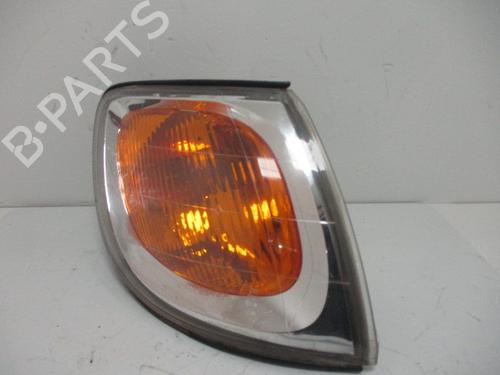 Used Right front indicator HYUNDAI TRAJET (FO) 2.0 CRDi (113 hp) 15925290