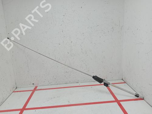 Used Antenna/Base MERCEDES-BENZ V-CLASS (638/2) V 230 TD (638.274) (98 hp) 24547763