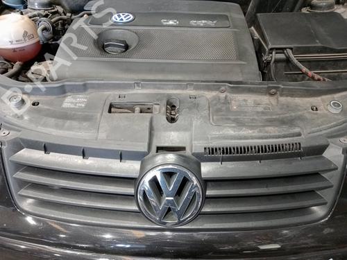 Used Grille VW POLO IV (9N_, 9A_) 1.4 16V (75 hp) 30697655