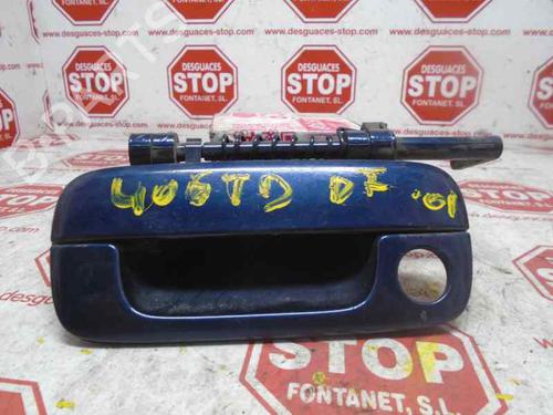 Used Front left exterior door handle PEUGEOT 406 (8B) 1.9 TD (90 hp) 7356746