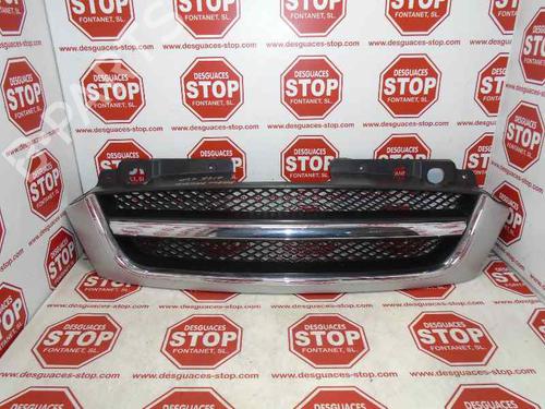 Front grille DAEWOO REZZO (U100) 1.6 (105 hp) 7342299