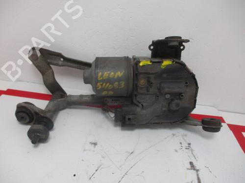 Used Front wiper motor SEAT LEON (1P1) 1.6 (102 hp) 15929039