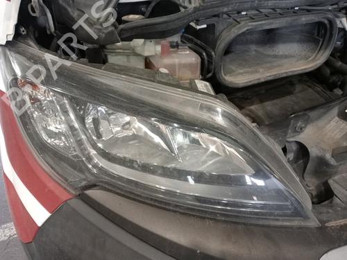 Used Right headlight Right headlight PEUGEOT BOXER Van 2.0 BlueHDi 130 (130 hp) 33942058 33942058