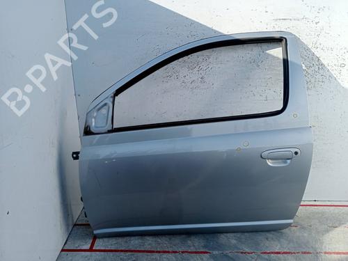 Used Left front door TOYOTA YARIS (_P1_) 1.0 (SCP10_, SCP10R) (68 hp) 26734607