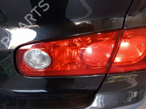 Højre baglygte bagklap Højre baglygte bagklap RENAULT LAGUNA II (BG0/1_) 2.0 16V (BG00, BG0K, BG0P, BG0W) (135 hp) 37518234 37518234