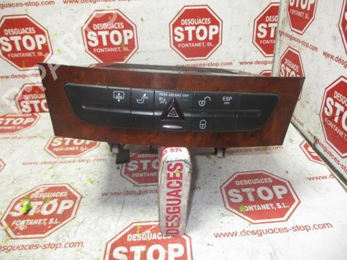 Used Warning switch MERCEDES-BENZ E-CLASS (W211) E 220 CDI (211.006) (150 hp) 9433554