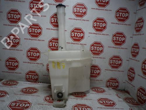 Used Windscreen washer tank HYUNDAI i30 Estate (FD) 1.6 CRDi (116 hp) 7417378