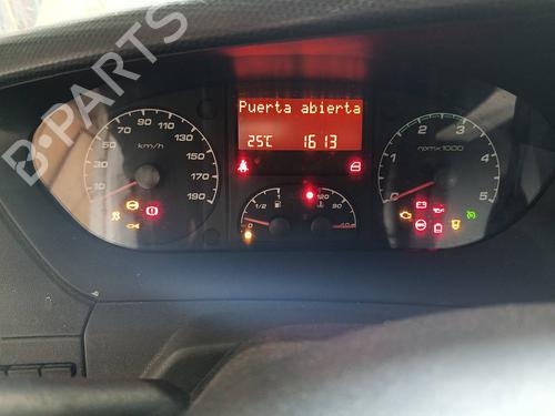 Used Instrument cluster Instrument cluster IVECO DAILY V Platform/Chassis 35C15, 35S15, 40C15, 45C15, 50C15, 60C15, 65C15, 70C15 (146 hp) 40091811 40091811