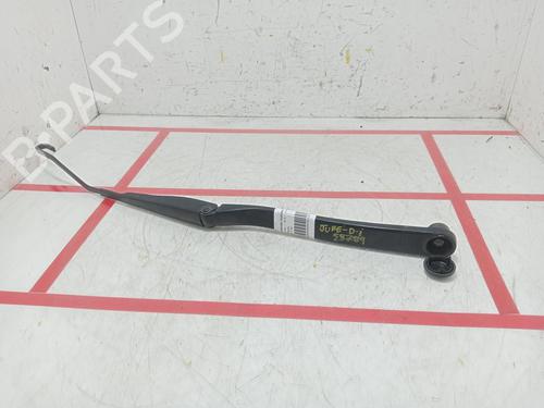 Used Front windshield wiper arm Front windshield wiper arm NISSAN JUKE (F15) [2010-2019] 29043038 29043038