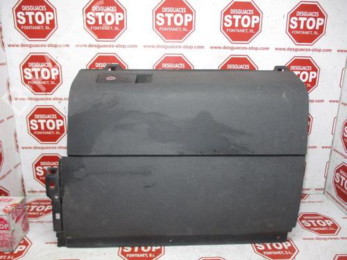 Used Glove box VW TOURAN (1T1, 1T2) 2.0 TDI 16V (140 hp) 7321748