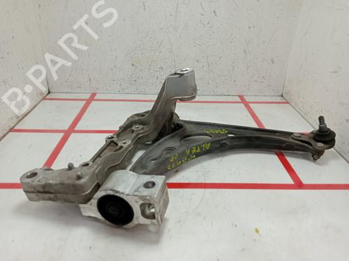 Used Right front suspension arm SEAT ALTEA XL (5P5, 5P8) [2006-2015]  29376490